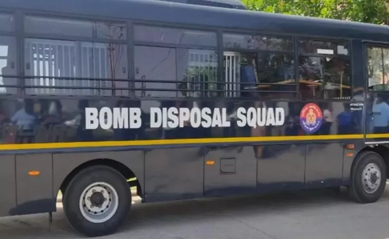 Several hospitals in Delhi receive bomb threat via email