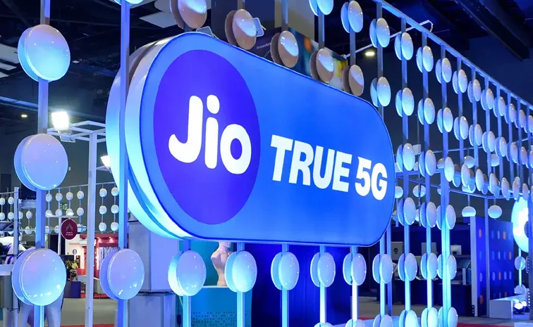 Reliance Jio Tops Spectrum Auction With Rs 3,000 Crore EMD