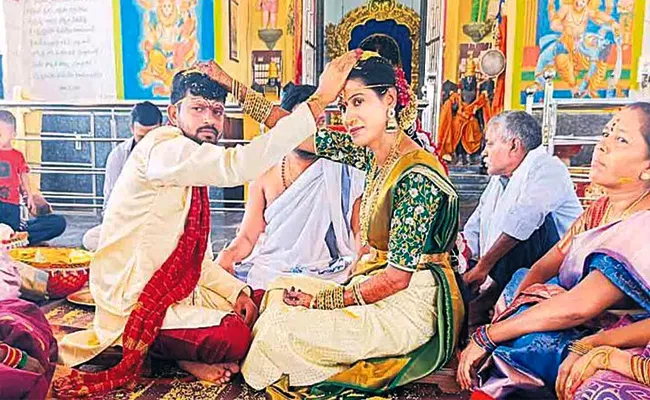 Karimnagar Boy Married Sri Lankan Girl 