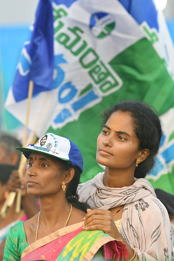 AP CM YS Jagan Memantha Siddham Public Meeting at Chelluru Village vijayanagaram Photos  - Sakshi26