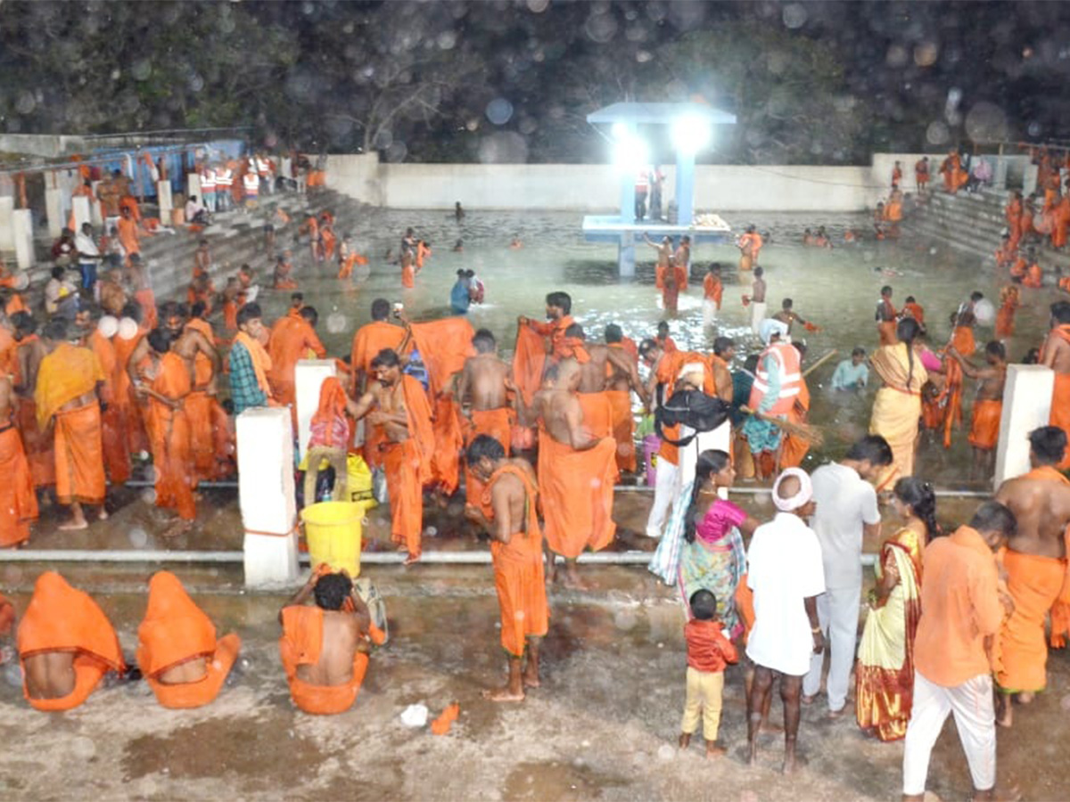 Kondagattu Anjaneya Swamy Temple Photos - Sakshi3