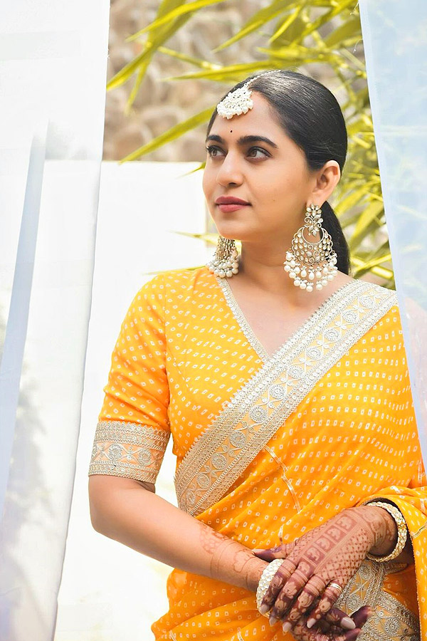 Mrunmayee Deshpande Beautiful Look Photos - Sakshi15