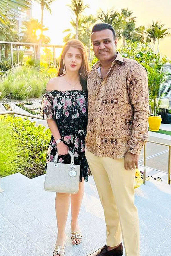 Virender Sehwag wife Aarti biography And personal information photos - Sakshi17