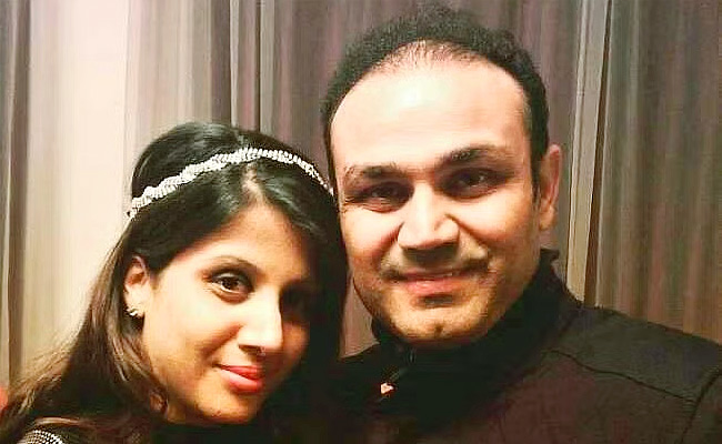 Virender Sehwag wife Aarti biography And personal information photos - Sakshi6