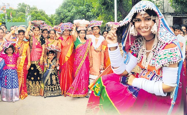 విలక్షణం... బంజారాల జీవితం | Banjara Seethla Bonalu Festival | Sakshi