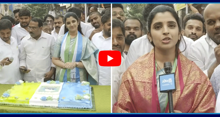 YSRCP Shyamala Celebrate YS Jagan Birthday At Kukatpally 1