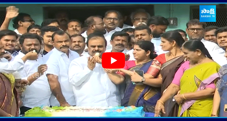 YS Jagan Birthday Celebrations At Anantapur 1