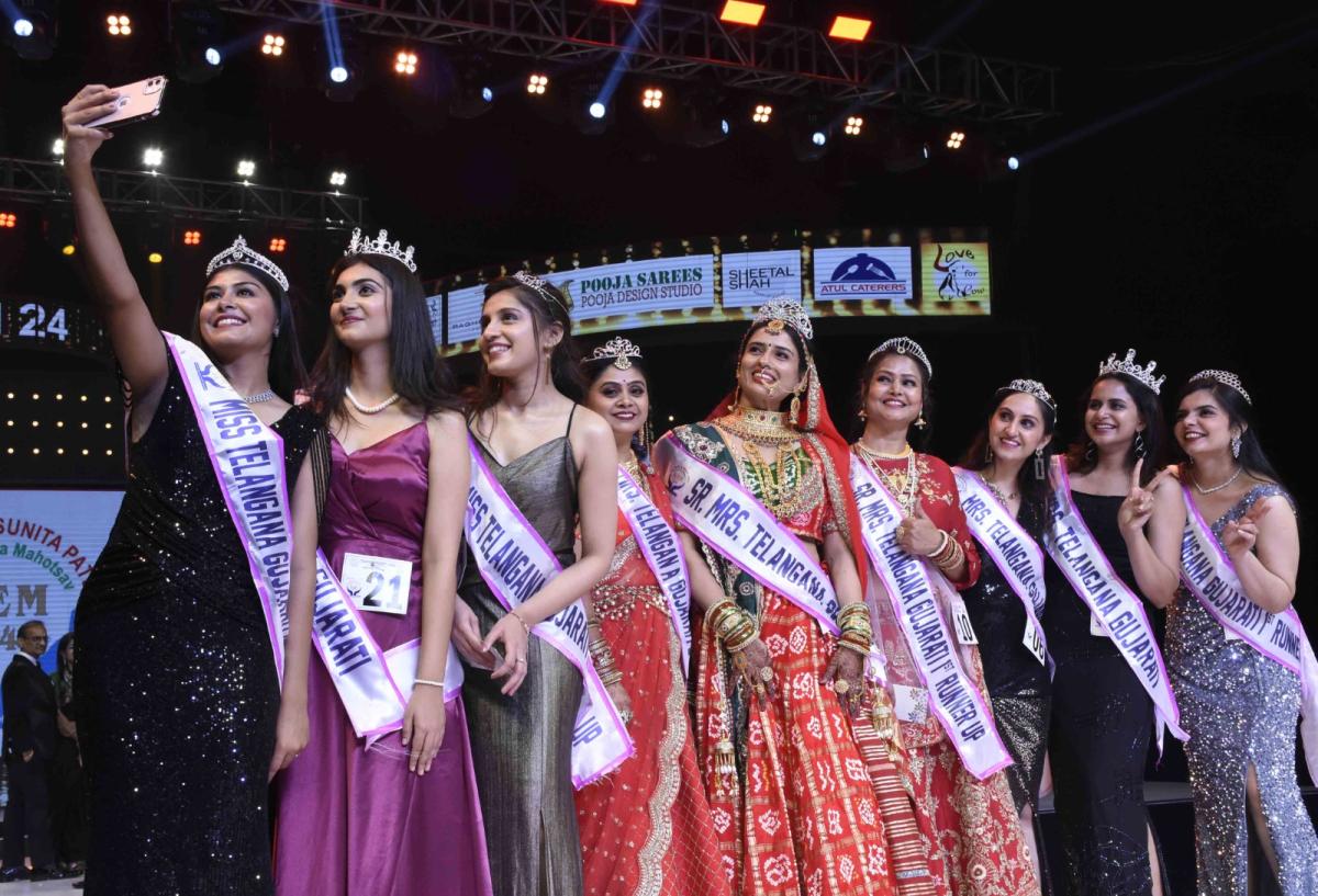 Grand Finale of Miss and Mrs Gujarati Telangana 2024 at the Closing Ceremony4