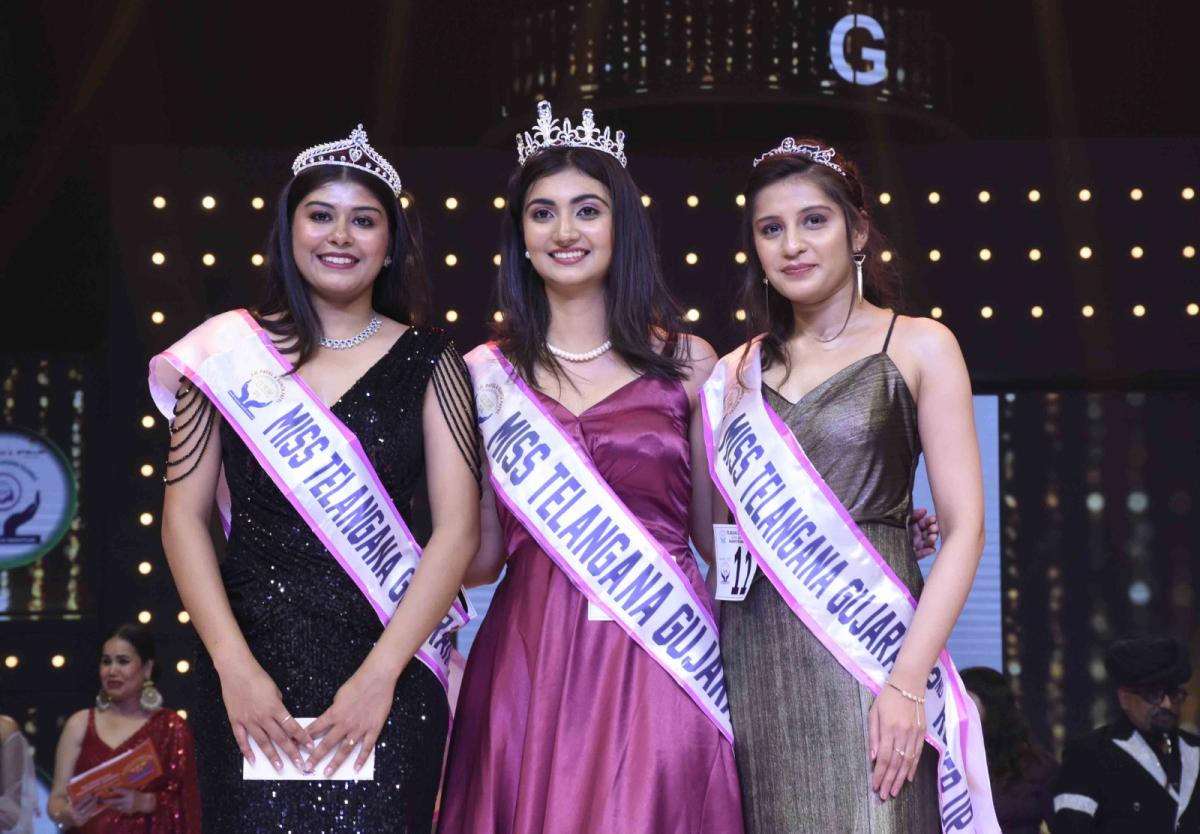 Grand Finale of Miss and Mrs Gujarati Telangana 2024 at the Closing Ceremony5