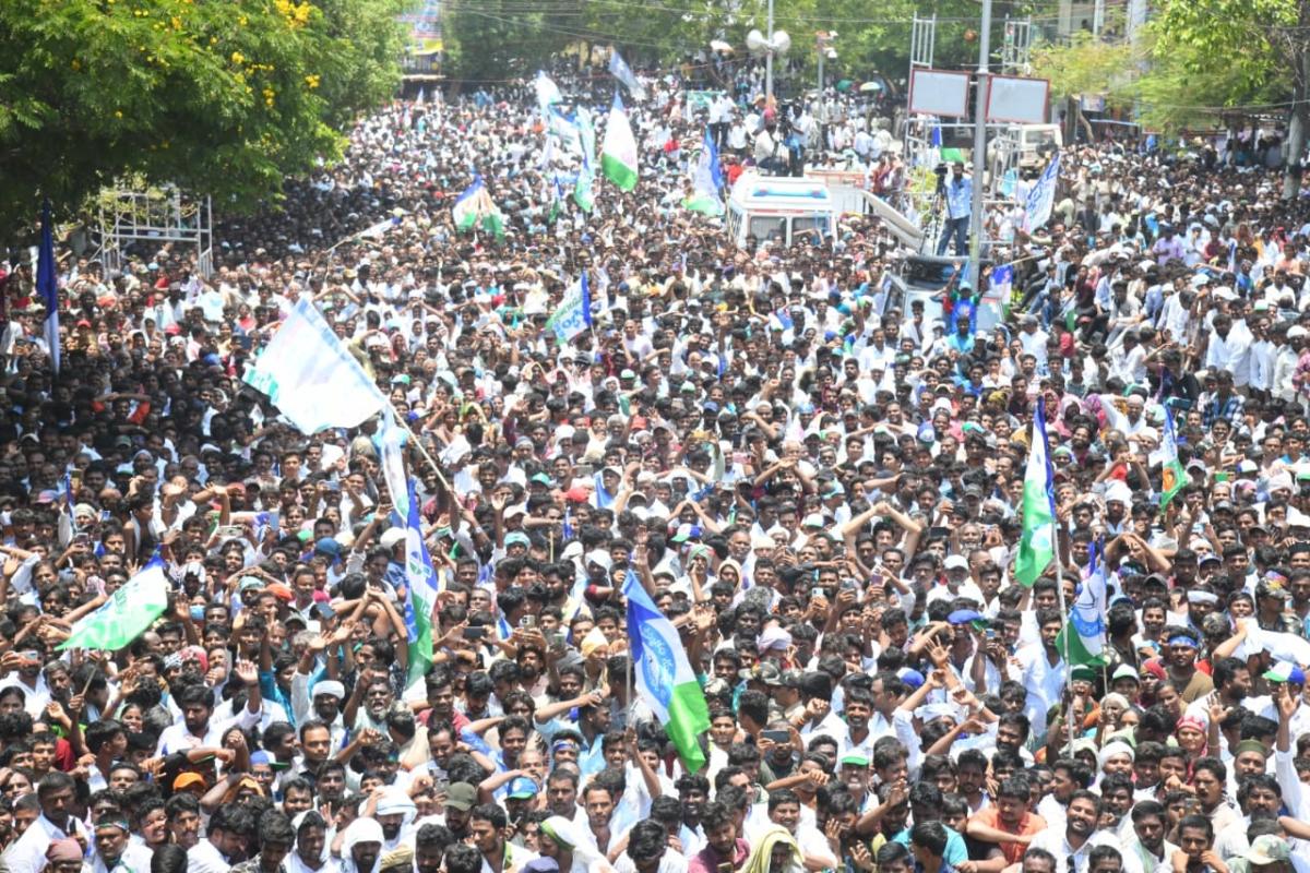 CM YS Jagan at Tadipatri Public Meeting Photos10