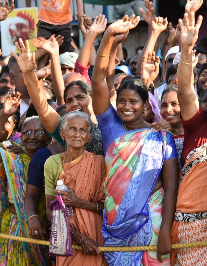 YS Jagan Mohan Reddy At Ponnuru Public Meeting Photos9