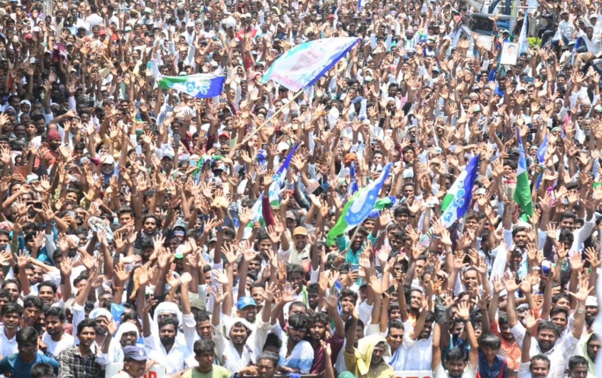 CM YS Jagan at Tadipatri Public Meeting Photos13