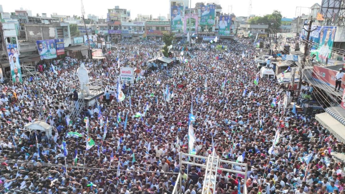 YS Jagan Mohan Reddy At Ponnuru Public Meeting Photos15