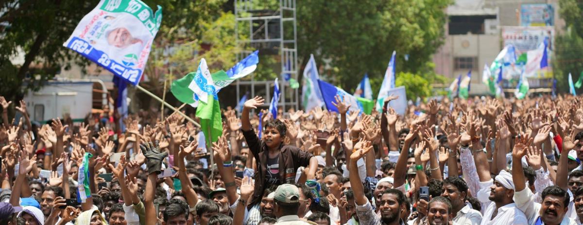 CM YS Jagan at Tadipatri Public Meeting Photos2