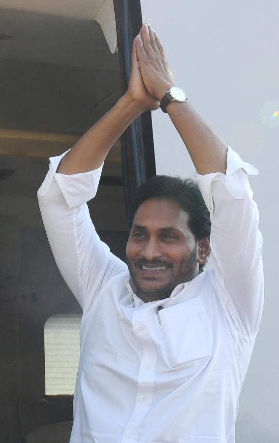 YS Jagan Mohan Reddy At Ponnuru Public Meeting Photos19