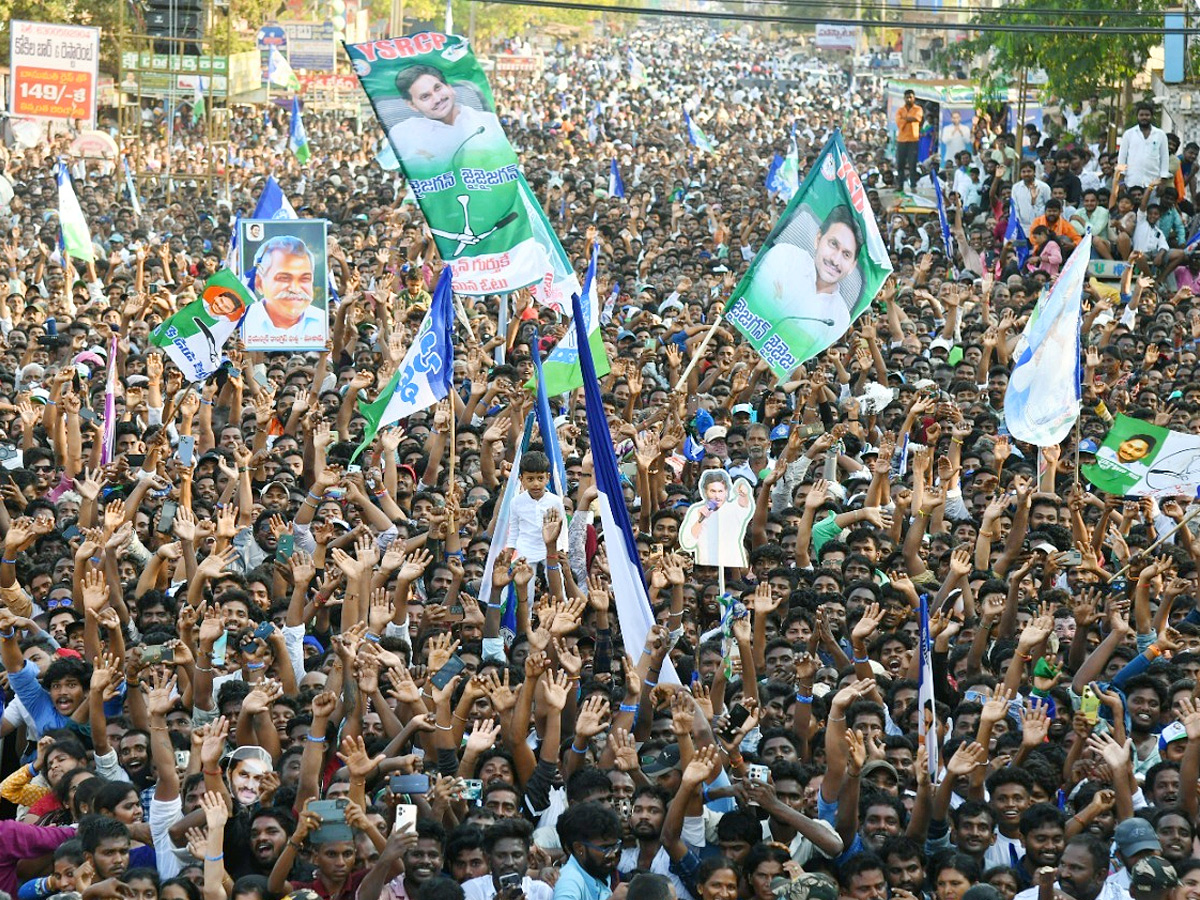 AP CM YS Jagan Public Meeting at Kandukur Photos7