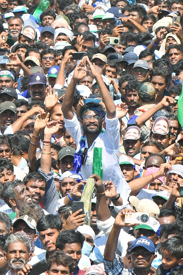 AP CM YS Jagan Public Meeting at Mydukur Photos9