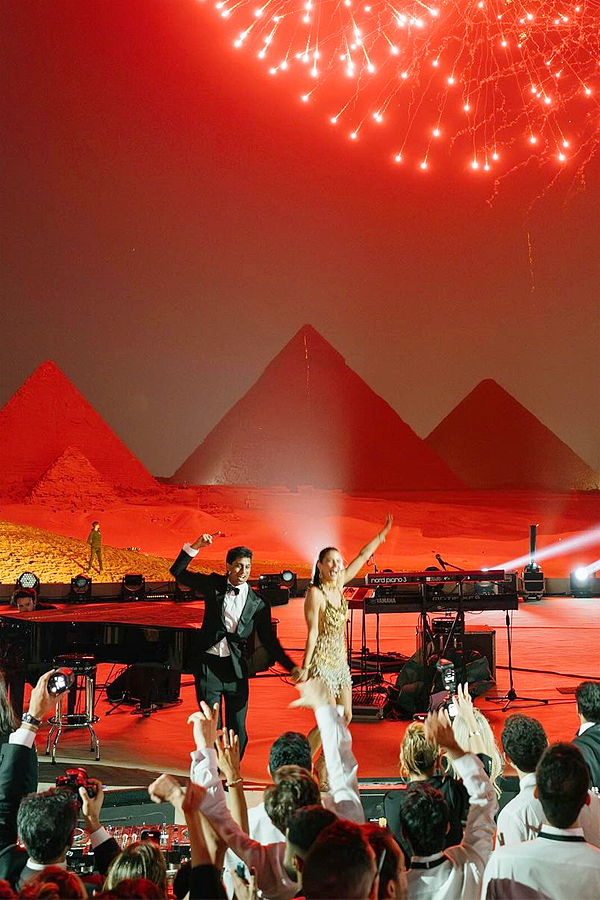 Billionaire CEO and Former WWE Divas Epic Egyptian Wedding at the Pyramids Photos7