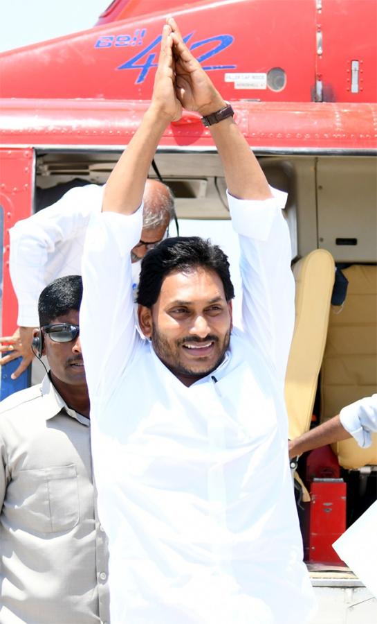 CM Jagan Election Campaign Day-3 Photos16