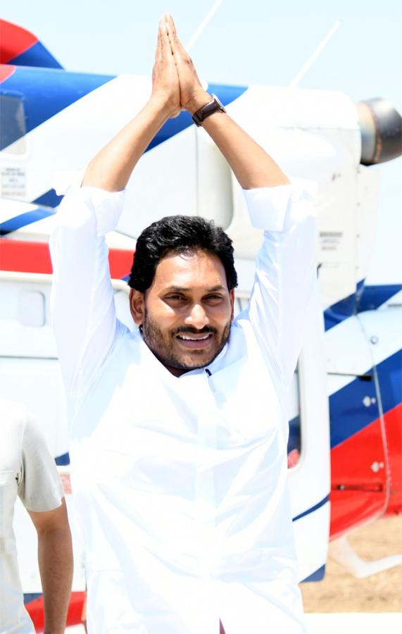 CM Jagan Election Campaign Day-3 Photos17