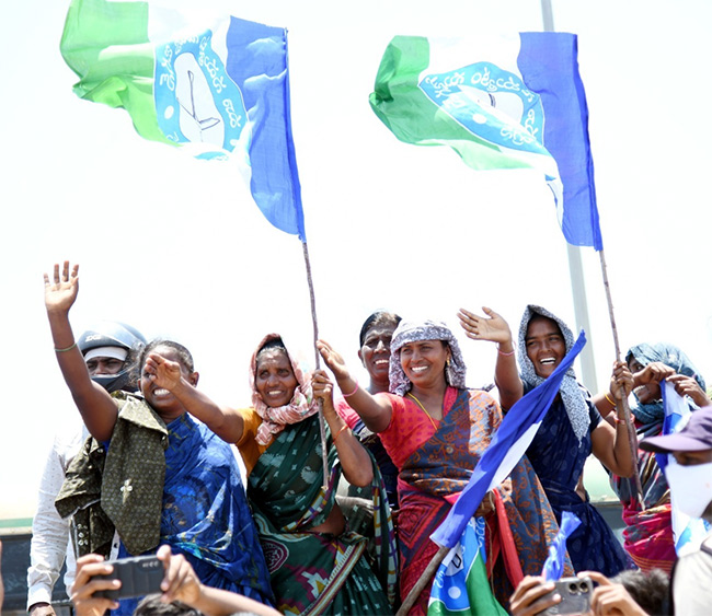 CM Jagan Election Campaign Day-3 Photos20