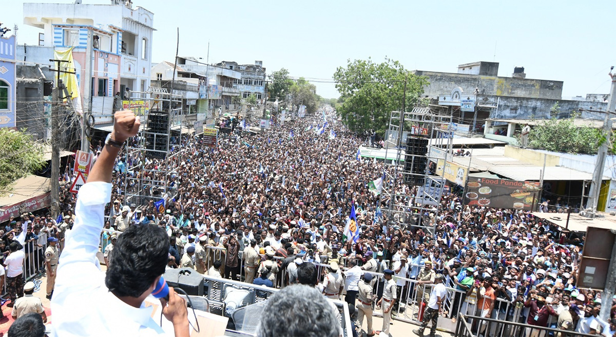 CM Jagan Election Campaign Day-3 Photos29