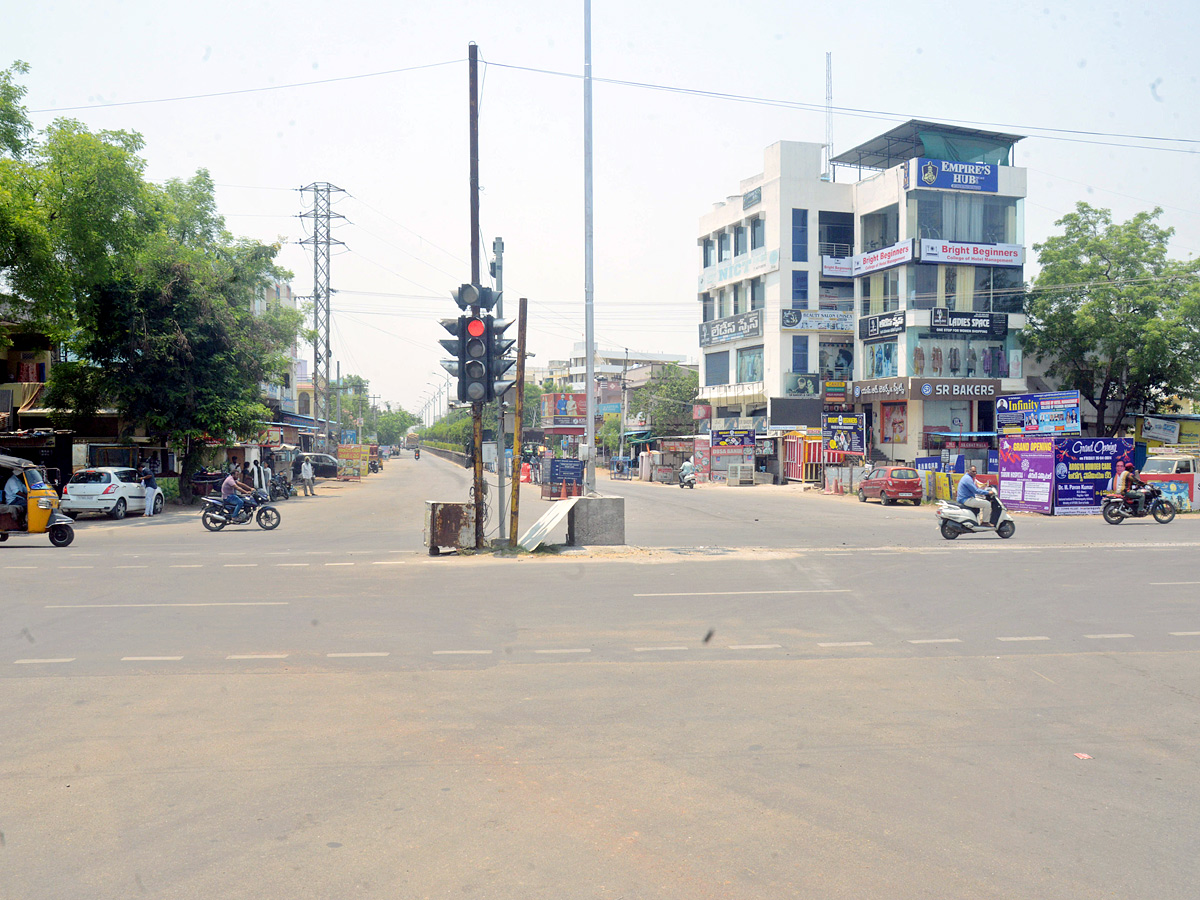 Heavy Heat Waves in Telugu States Photos5