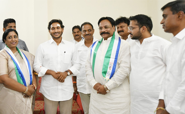 TDP Leaders Massive Joining To YSRCP Photos7