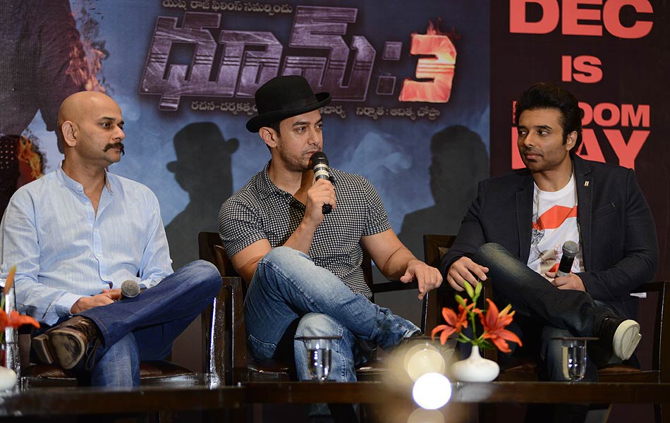 Dhoom 3 Team in Hyderabad for Movie Promotion13