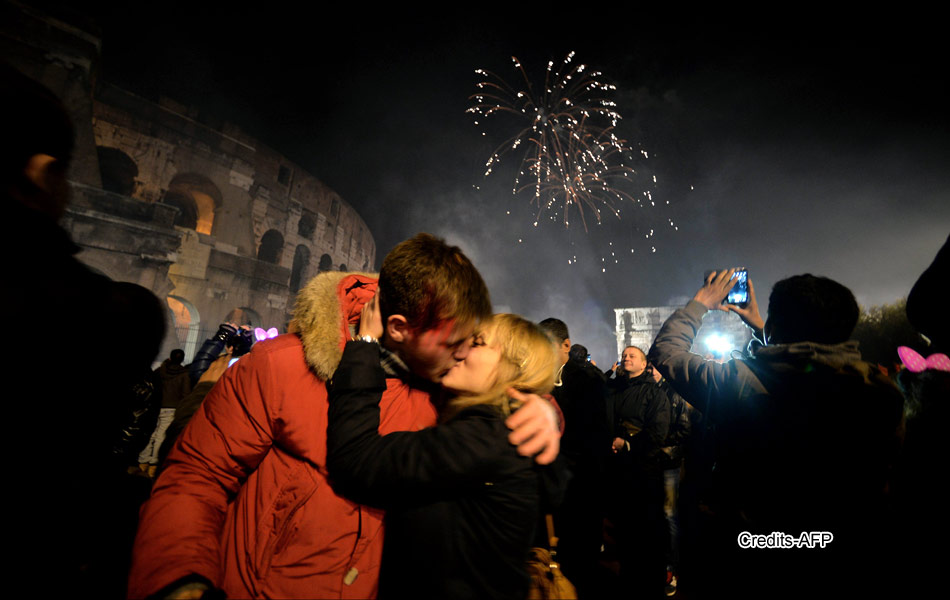 Fireworks explode over Ebrie Lagoon during New Year celebrations - Sakshi11