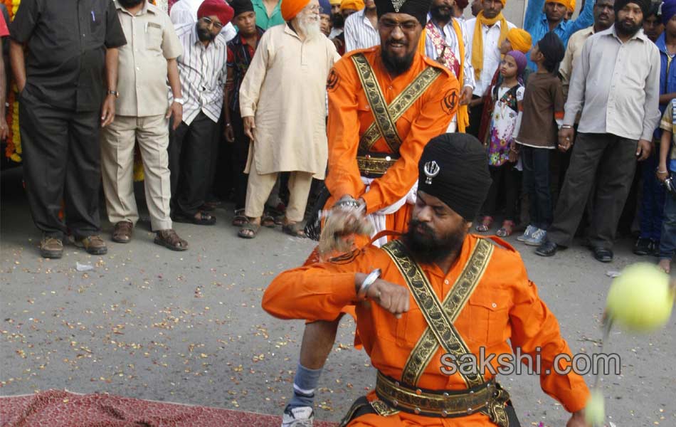 sikhs  stunts1