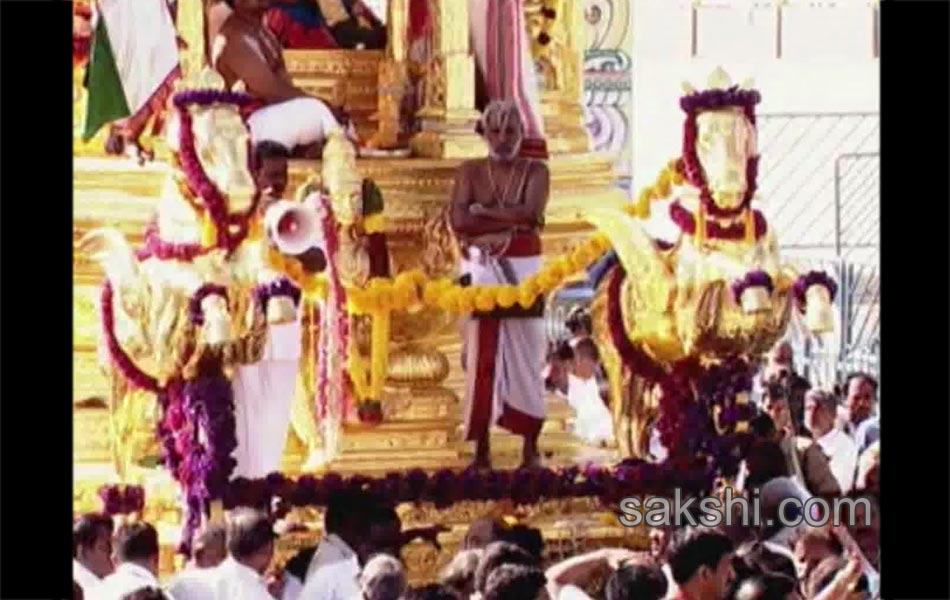 andhra pradesh devotees throng temples on vaikunta ekadasi22