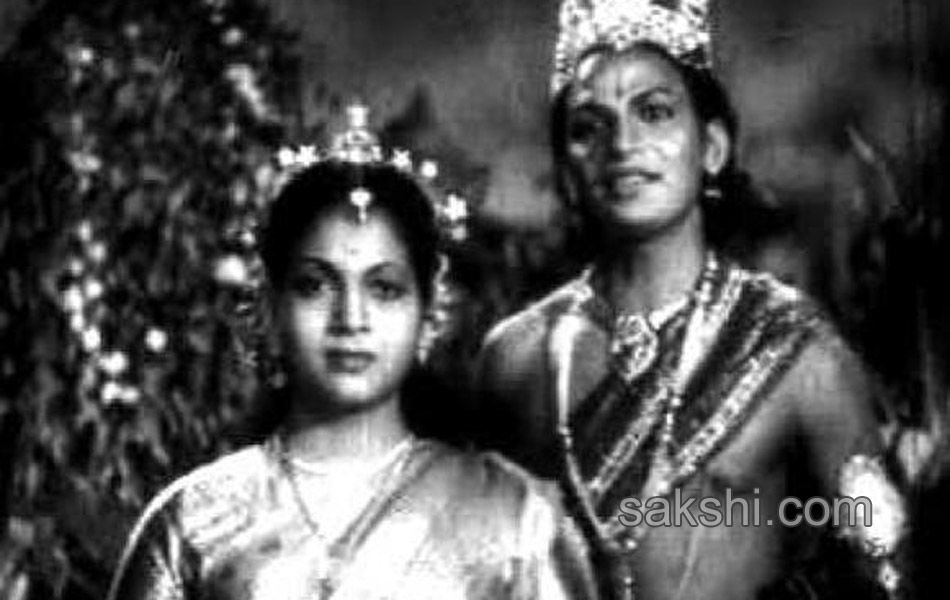 Telugu actress Anjali Devi passes away in Chennai - Sakshi17