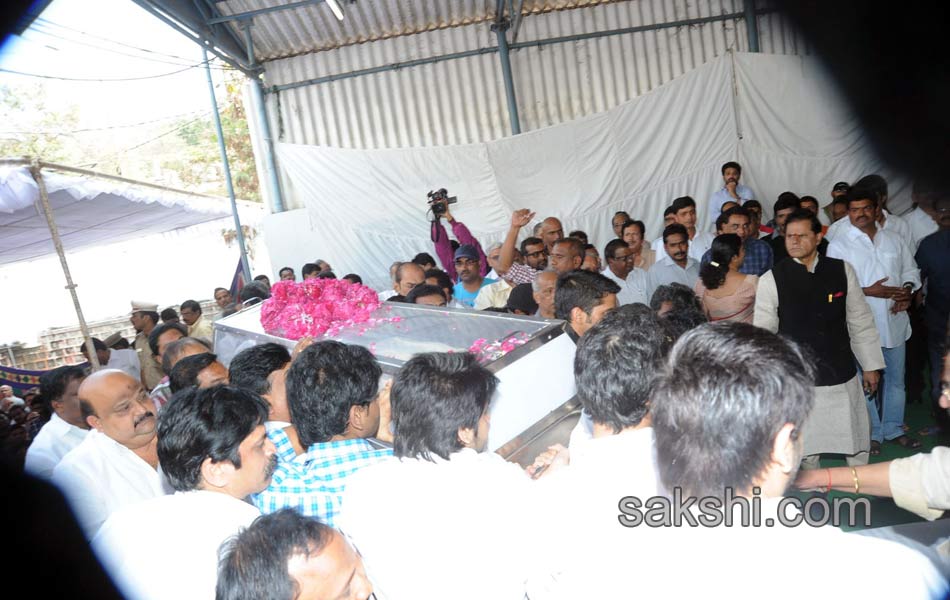 akkineni nageswara rao funerals in annapurna studios62