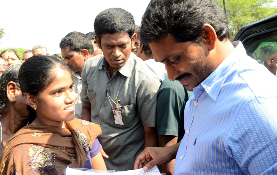 YS Jagan samaikya shankaravam tour in chittoor - Sakshi11