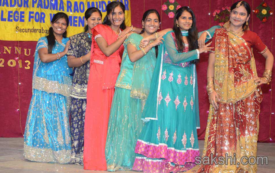 Students celebrate Cultural Programmes - Sakshi1