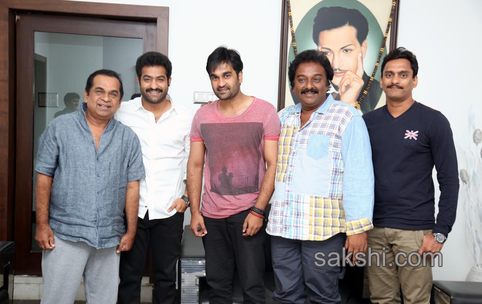 Jr NTR Lanunches Photos of Basanti Song Teaser7