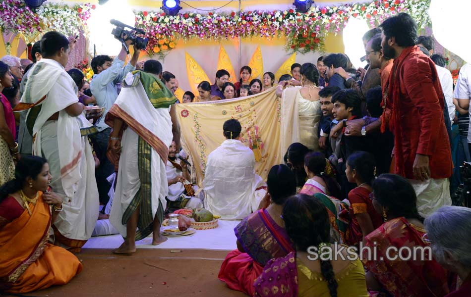 geetha madhuri with nandu marriage10