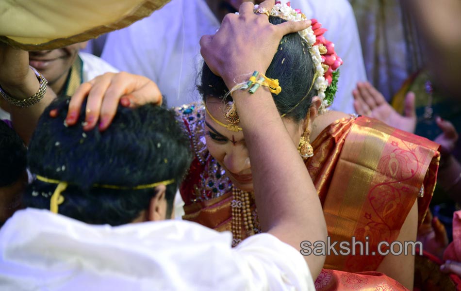 geetha madhuri with nandu marriage17