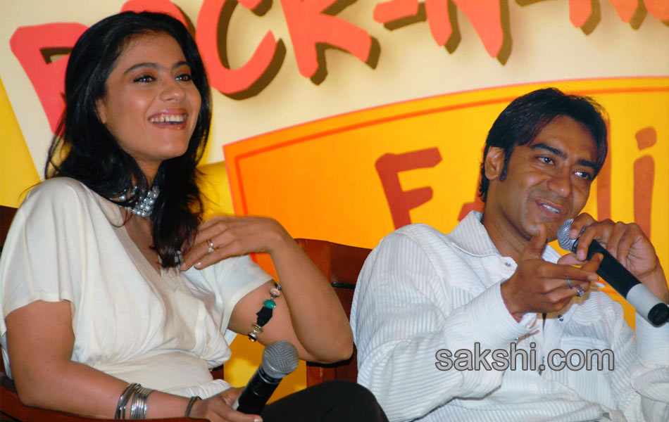 Ajay and Kajol s 15th Marriage Anniversary8