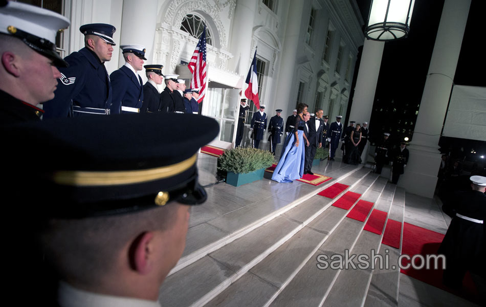 Obama and Francois Meeting - Sakshi7