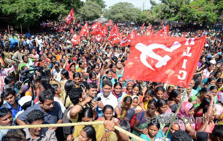 Dharna of Anganwadis13