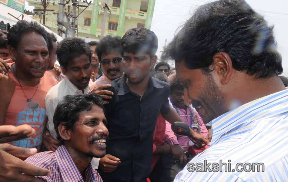 jagan road show - Sakshi16