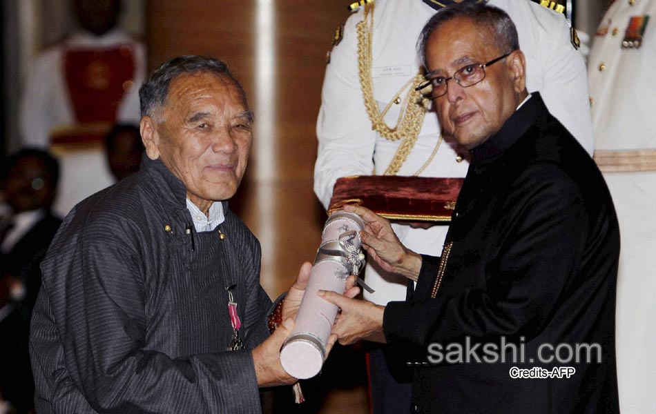 Padma Awards 2014 function at the Rashtrapati Bhavan in New Delhi13