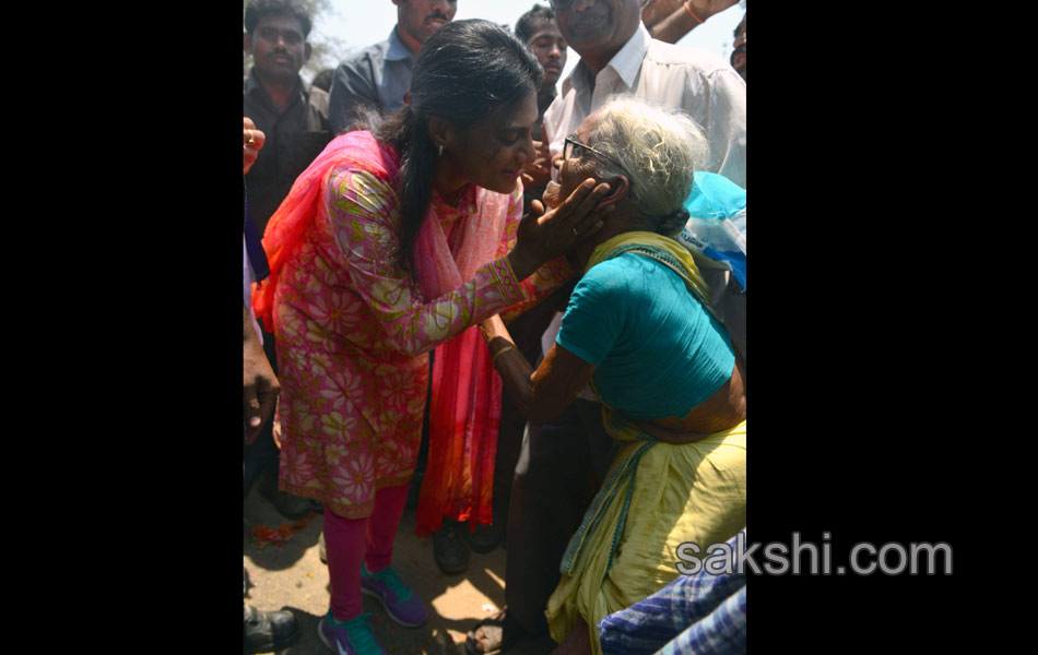 Sharmila s Janapatham at Khammam Distric - Sakshi15