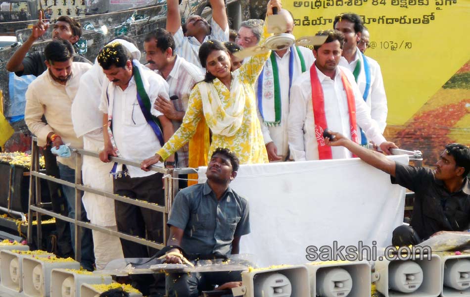 Sharmila s Janapatham at Warangal District - Sakshi15