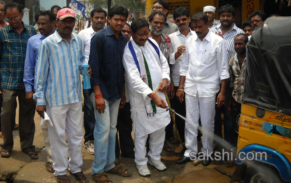 Candets of seemandhra participating with people works during election - Sakshi24