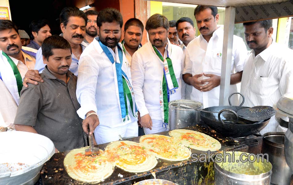 Candets of Telangana participating with people works during election - Sakshi11