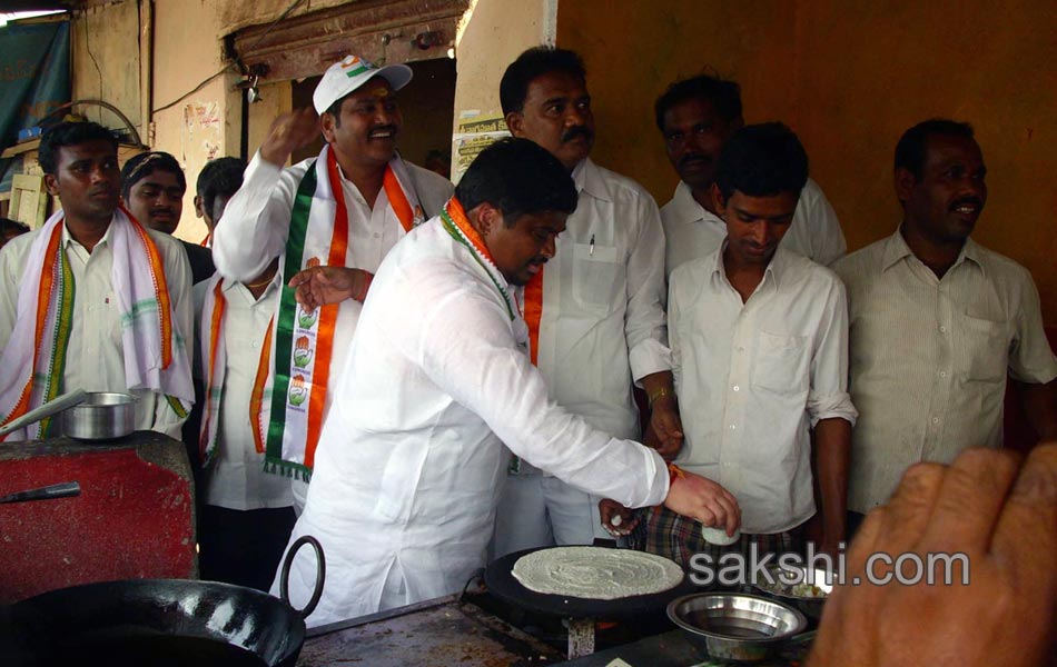 Candets of Telangana participating with people works during election - Sakshi33