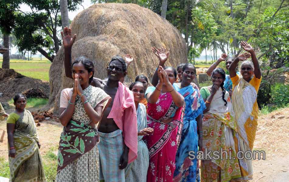 Vijayamma s Janapatham at East Godavari District - Sakshi14